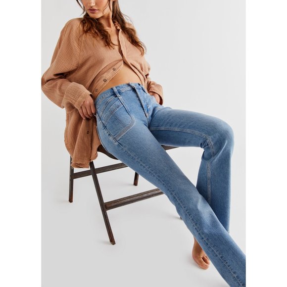 FREE PEOPLE Aiden Slim Flare Jeans / Too Cool Blue - Picture 4 of 5